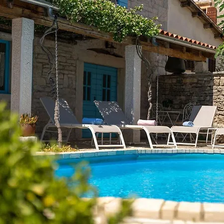 Casa Celeste With Pool Villa *
