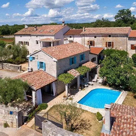 Casa Celeste With Pool Villa