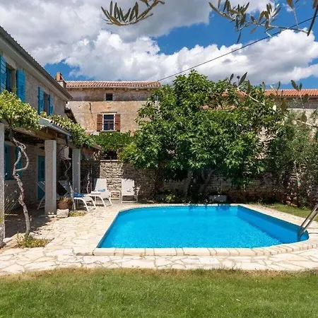 Vila Casa Celeste With Pool